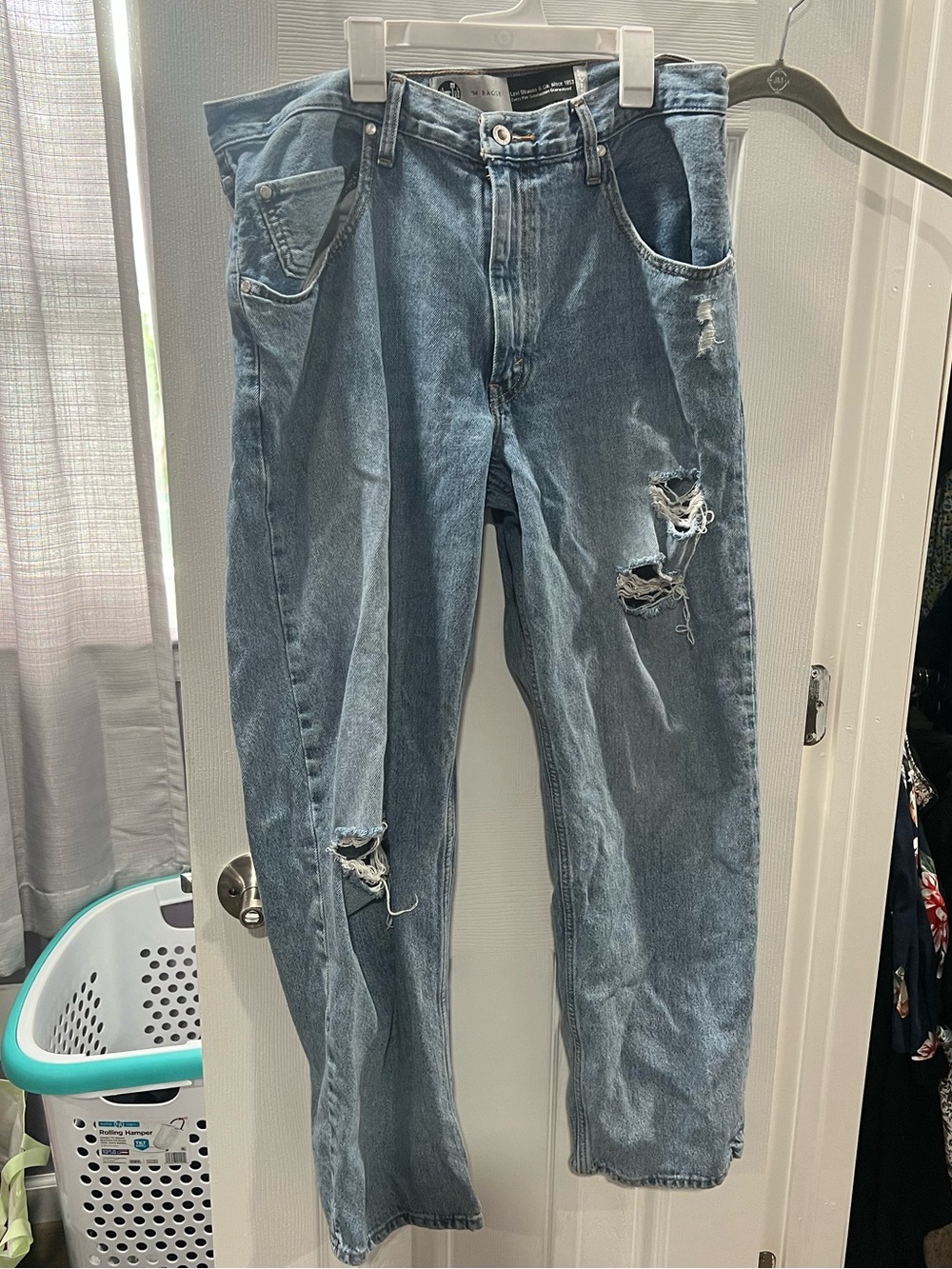 Levi's Silver Tab 94 Baggy Light Blue Distressed Jeans
